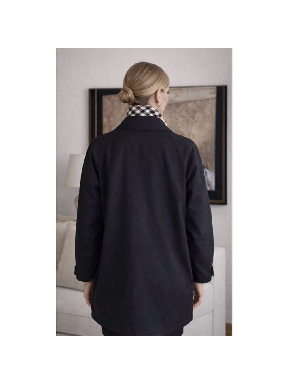 Women's Burberry Black Trench Coat S with Beige Plaid Lining - Picture 2 of 4